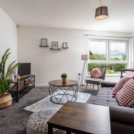 Walker Suite No 60 - Donnini Apartments Kilmarnock Luaran gambar