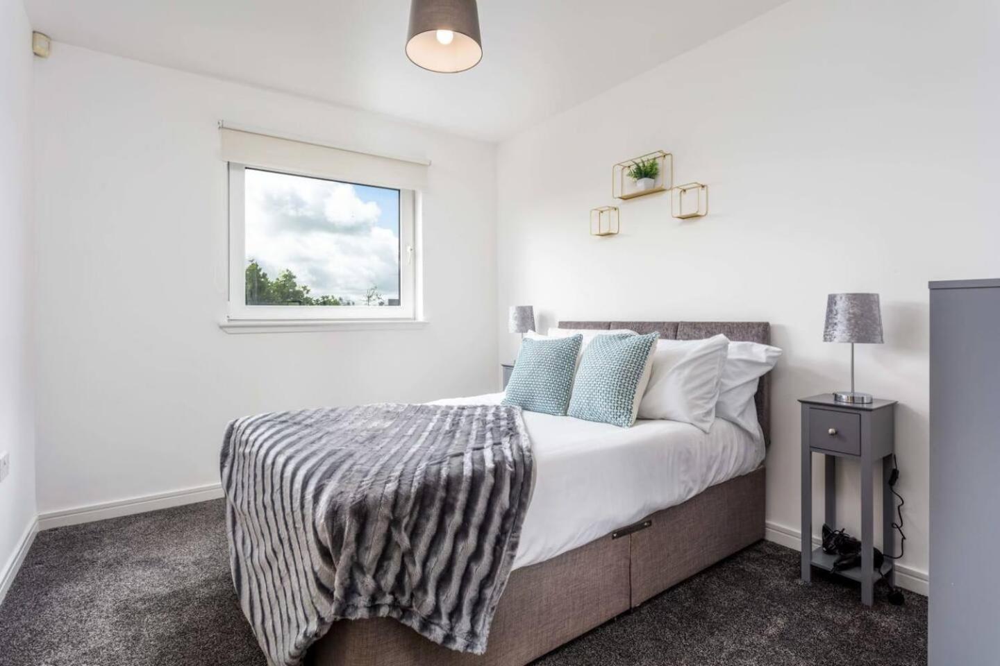 Walker Suite No 60 - Donnini Apartments Kilmarnock Luaran gambar