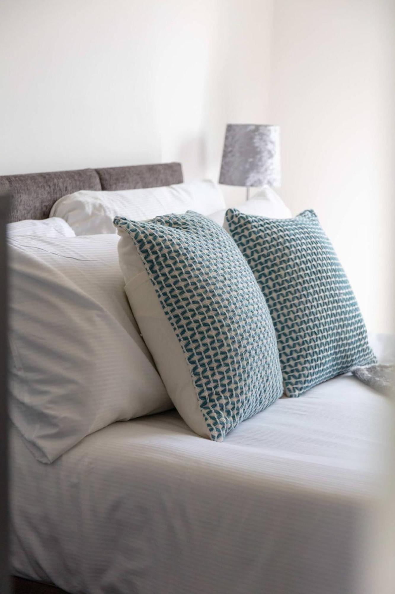 Walker Suite No 60 - Donnini Apartments Kilmarnock Luaran gambar